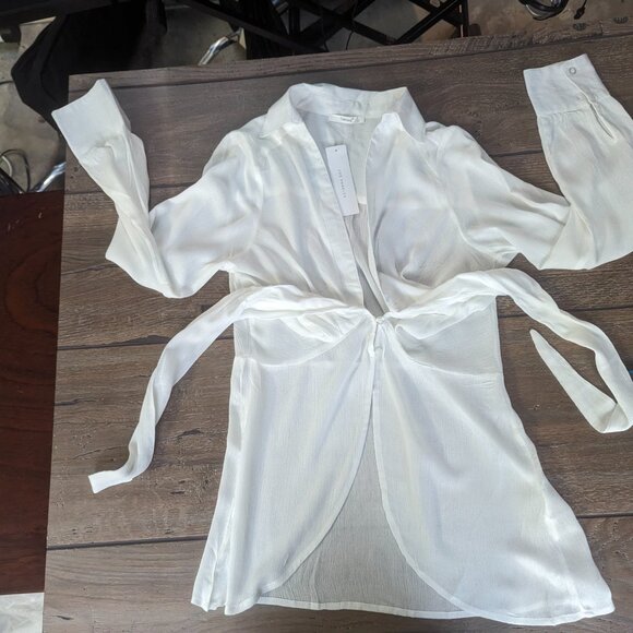 NWT Timing Size Small White Blouse - Picture 14 of 16